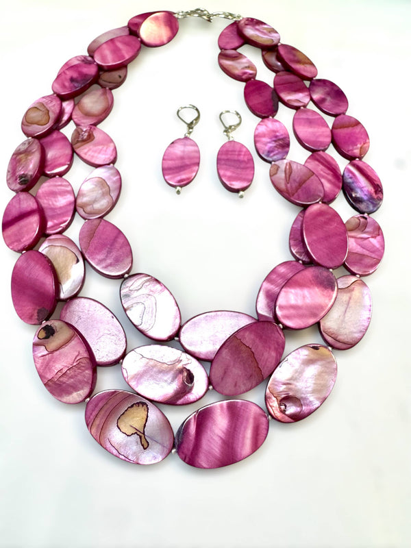 #921 Large Shell Multistrand Necklace