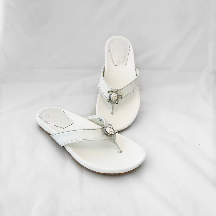 Kalli Embossed